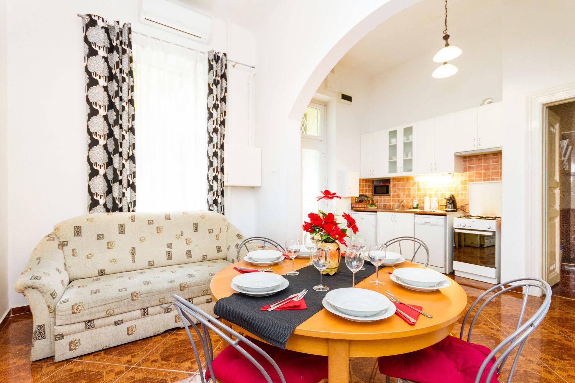 Like Home - City Center - Style Apartment 布达佩斯 外观 照片