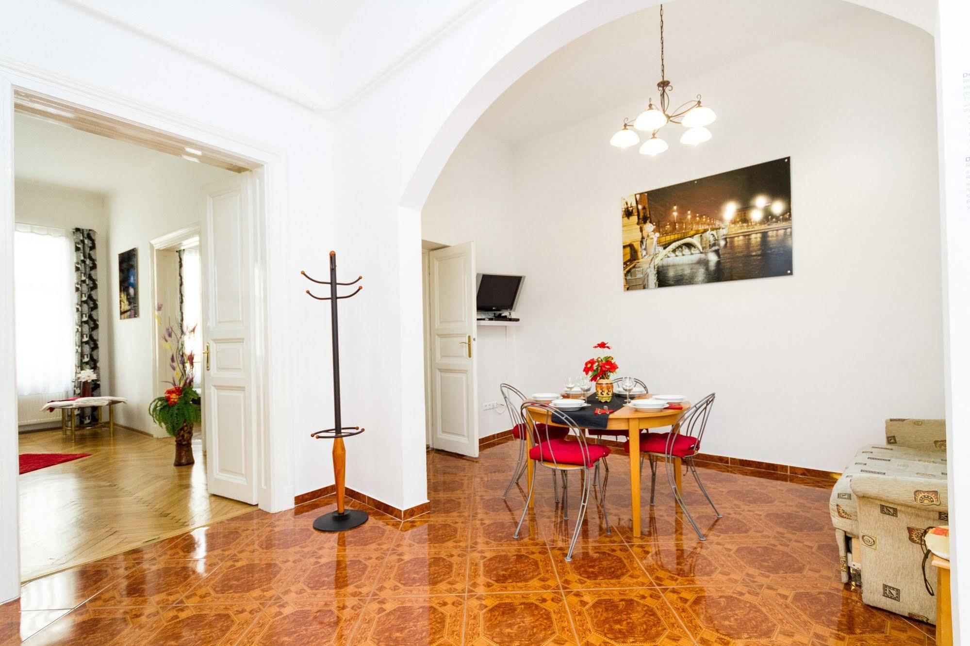 Like Home - City Center - Style Apartment 布达佩斯 外观 照片